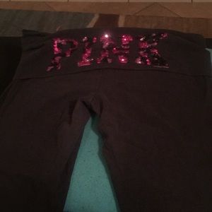 Pink by Victoria’s Secret crop yoga pants